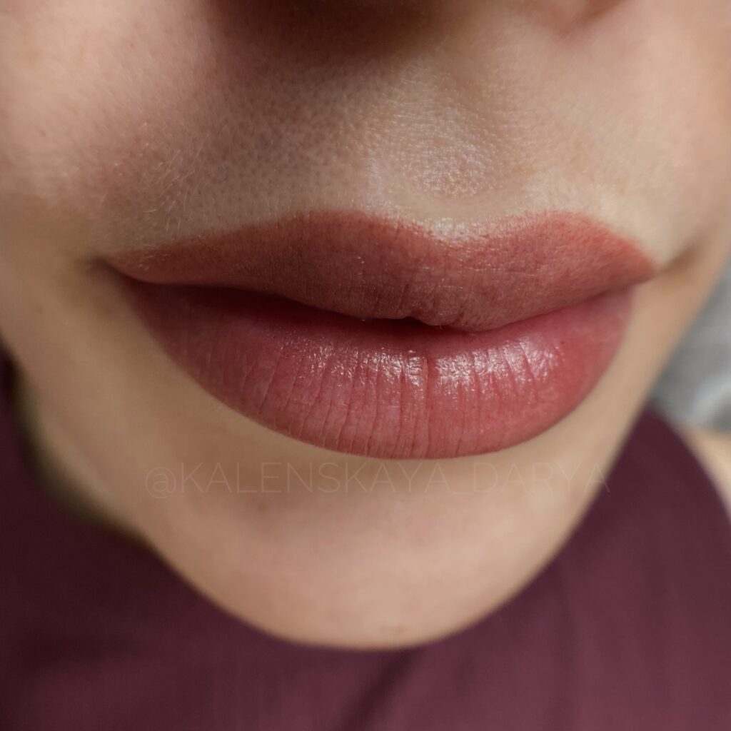 Естественный перманентный макияж губ в Иваново